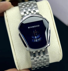 Stylish Mens Quartz Watch With Chain Strap Elegant Durable Quality Reliable Performance Timeless Design